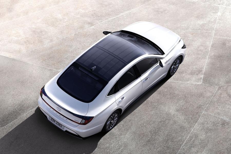  Hyundai Sonata Hybrid 2019 года  (KR) (фото 3 из 5)